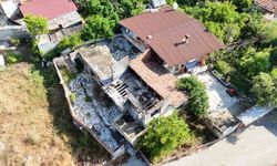 Nazilli'de 25 metruk bina yıkıldı