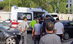 Otomobil ile motosiklet çarpıştı: 1 yaralı