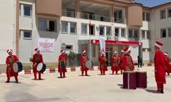 Özel bireylerden oluşan mehteran takımından özel performans