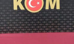 Özel düzenekle ehliyet sınavıra girmeye hazırlanan 2 kişi yakalandı