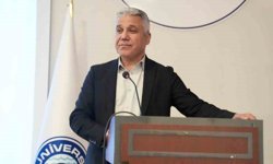 Prof. Dr. Arslan: 'Veriyi kontrol eden dünyayı kontrol eder'