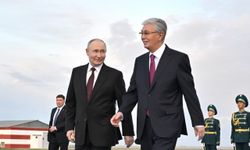 Putin resmi ziyaret için Kazakistan'da