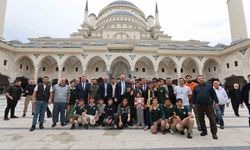 Şahinbey'de gençlerle buluştular