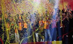Şampiyon Galatasaray kupasını aldı