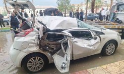 Şanlıurfa'da güneş enerjisi paneli otomobilin üzerine devrildi: 1 ölü