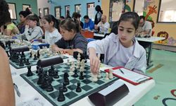 Satrançta hamleler bu kez gençlik bayramı için yapıldı