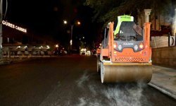 Siirt'te asfalt mesaisi gece de sürüyor