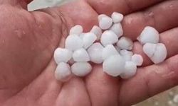 Silivri'de dolu yağışı etkili oldu
