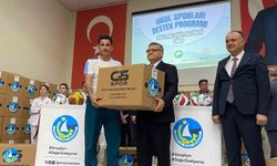 Sinop'ta spor malzemeleri törenle dağıtıldı