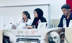 Şırnak'ta 'Safahat' panelinde gençler Akif'in fikir dünyası ele alındı