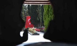 Soma maden şehitleri mezarları başında anıldı