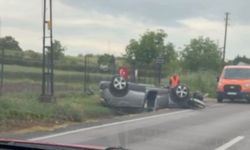 Takla atan otomobilin sürücüsü yaralandı