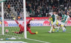 Trendyol Süper Lig: Konyaspor: 0 - Fenerbahçe: 1 (İlk yarı)