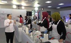 Türk Kızılay'ın 'iyilikle pişen hayatlar' atölyesi Bursa'da kadınlarla buluştu