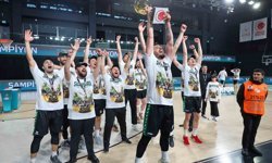 Türkiye Erkekler Basketbol 2. Lig'inde şampiyon Sakarya Büyükşehir oldu