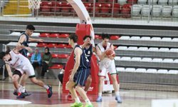 U18 Basketbol Türkiye Şampiyonası'nda çeyrek finalistler belli oldu
