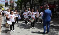 Uşak'ta engellilere farkındalık yürüyüşü gerçekleştirildi