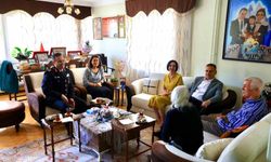 Vali Akbıyık şehit ailesini unutmadı