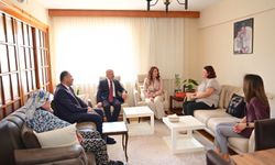Vali Varol, şehit aileleriyle bayramlaştı