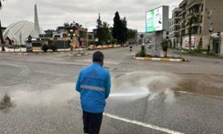 Yağış sonrası temizlik çalışmaları başladı