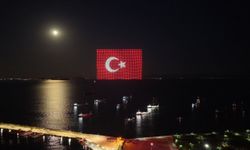 Yenikapı Sahili'nde 1453 dronla fetih şöleni