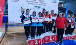 Yunus Emre Ortaokulu 'Floor Curling'de önemli başarı