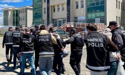 Zehir tacirlerine şafak operasyonu: Kars'ta 114 gram metamfetamin ele geçirildi, 2 tutuklama
