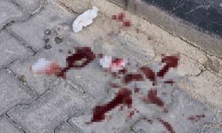 16 yaşındaki çocuk caddede bacağından bıçaklandı