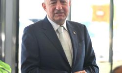 AK Partili Gider: 'Doğu Akdeniz'de, Kıbrıs'ta, Yunanistan'ın kendini göstermesi, İsrail'in kışkırtması ve desteklemesiyle biz de bir savaşın içine çekilmeye uğraşıyoruz'