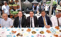Başkan Şimşek, annesi için düzenlediği hayır programında taziyeleri kabul etti