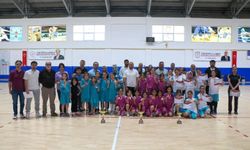 Basketbolda şampiyon Şeyh Şamil İlkokulu