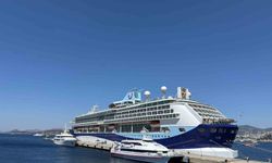 Bodrum'a turist akını; Deniz yoluyla 1760 turist geldi