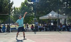 BŞEÜ'de ilk defa tenis turnuvası gerçekleştirildi