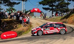 Bursa Rallisi'ni Kerem Kazaz kazandı