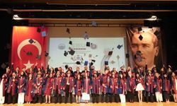 Bursa Tıp Fakültesi ilk mezunlarını verdi