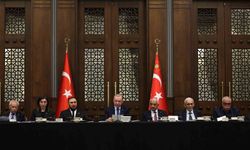Cumhurbaşkanı Erdoğan: 'Hicri 61 yılının 10 Muharrem gününde bedenler bir bir toprağa düşse de hak ve hakikat yere düşmemiştir'