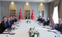 Cumhurbaşkanı Yardımcısı Yılmaz, Cumhurbaşkanlığı Ekonomi Politikaları Kurulu üyeleriyle bir araya geldi