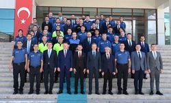Erzincan'da terfi eden emniyet personeline yeni rütbeleri takıldı