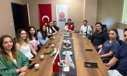 Genç Kızılay'da bayrak değişimi