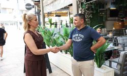 Genç sanatçıların heykelleri Eflatun Sokak'taki yerini aldı