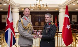 Genelkurmay Başkanı Bayraktaroğlu, Birleşik Krallık Kara Kuvvetleri Komutanı Orgeneral Walker'i kabul etti