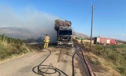 Hatay'da saman balyası yüklü tır alevlere teslim oldu