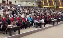 Hemşire adayları mezuniyet coşkusu yaşadı