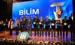 İnönü Üniversitesi'nde başarı ödülleri sahiplerini buldu