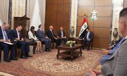 Irak Başbakanı Zeydi ile ABD Özel Temsilcisi Barrack, silahlı grupların dağıtılmasını görüştü