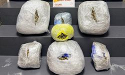 İzmir'de şüpheli araçtan 15 kilo zehir çıktı