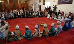 Kastamonu'da 530 yıllık vakıf geleneğiyle 25 çocuk sünnet ettirildi