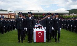 Kastamonu'da eğitimlerini tamamlayan 479 polis adayı törenle mezun oldu