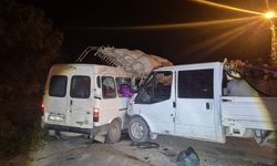 Konya'da kamyonet ile minibüs çarpıştı: 7 yaralı