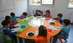 Kuşadası'ndaki Çocuk Gelişim Merkezi yazın da hizmet vermeye devam ediyor